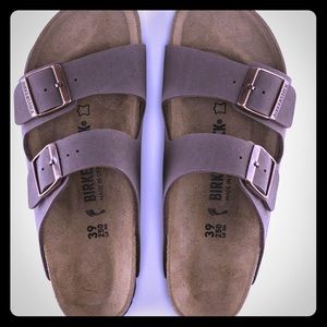 ON HOLD 4/21 BNWB Arizona BS Birkenstock in Mocca